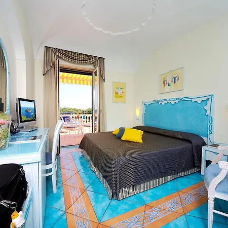 Bellevue Benessere & Relax ايسكيا