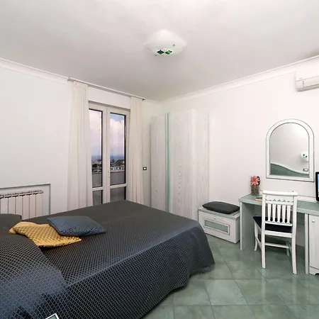 Bellevue Benessere & Relax 4* ايسكيا