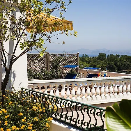 Bellevue Benessere & Relax فندق