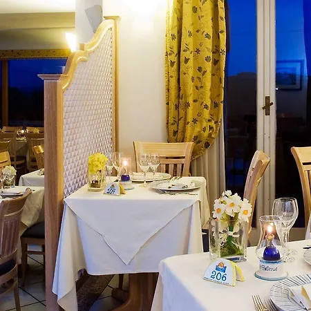 فندق Bellevue Benessere & Relax 4*