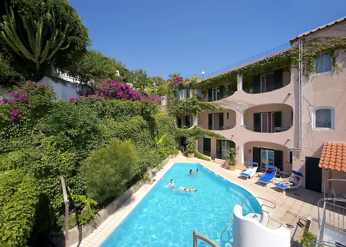 Bellevue Benessere & Relax Отель 4*